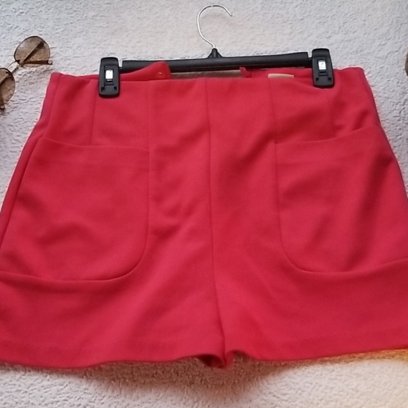 Shorts - Picture 5 of 5